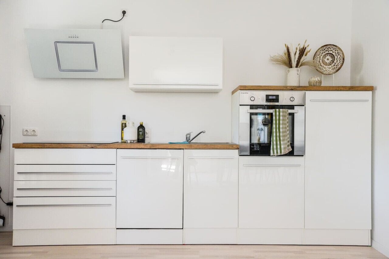 Kühlschrank, Ofen, Herdplatte, Geschirrspüler