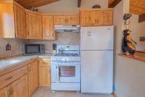 Basic Cabin | Private kitchen