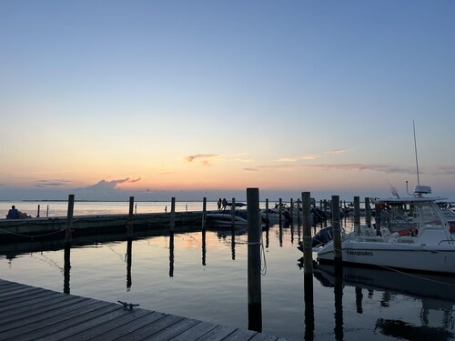 4BR Ocean Beach Luxury Getaway with Plunge Pool