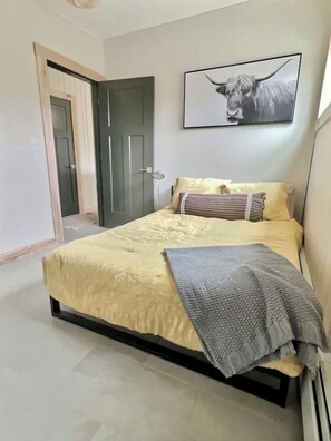 2 bedrooms, iron/ironing board, free WiFi, bed sheets - Waterfront Home in Rapid River, MI (Rapid River)