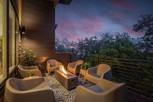 Property grounds - Azul - An Atomic Ridge Home (Chattanooga)