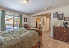 3 bedrooms, free WiFi - Bearadise Cabin (Big Bear Lake)