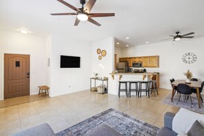 TV - 1 Mi to Lake: Airy Home w/ Patio in Lake Havasu! (Lake Havasu City)