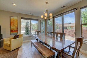 Luxury House | In-room dining - Entrada at Moab 442 (Moab)