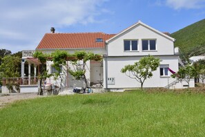 Exterior - Apartments Slavko - Studio Apartment with Terrace (Kastel Novi)