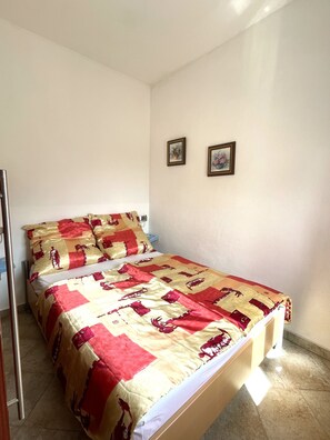 1 bedroom, iron/ironing board, WiFi, bed sheets - Apartments Slavko - One Bedroom Apartmen with Terrace (Kastel Novi)