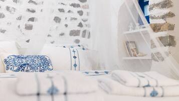 1 chambre, fer et planche Ă  repasser, Wi-Fi gratuit, draps fournis