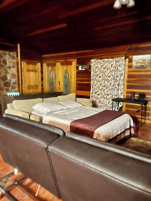 3 Schlafzimmer, Bügeleisen/Bügelbrett, WLAN, Bettwäsche