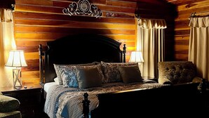 3 slaapkamers, een strijkplank/strijkijzer, wifi, beddengoed