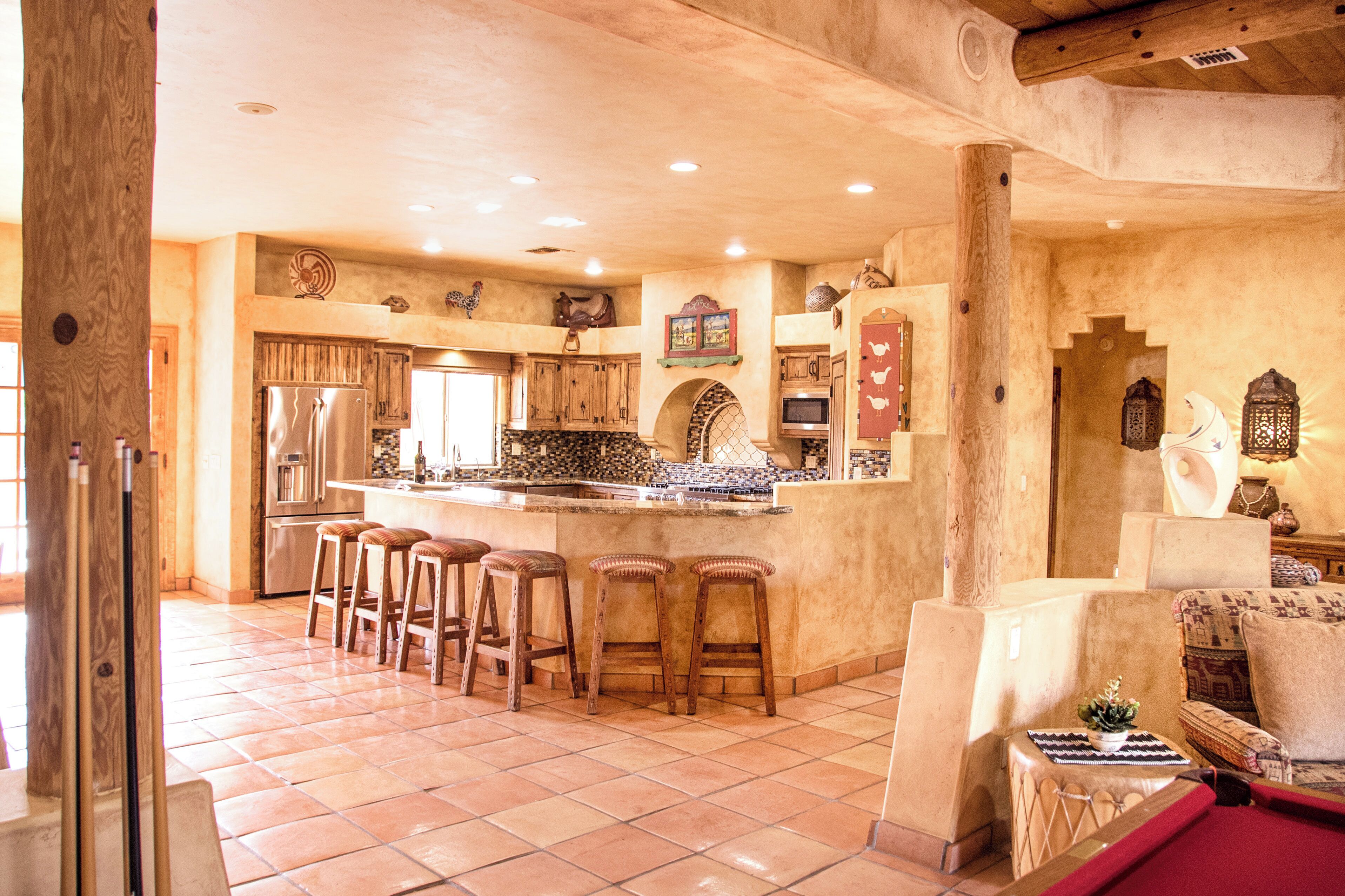 Luxury House, 6 Bedrooms, Non Smoking, Private Pool | Living area | LED TV, Netflix, Hulu, streaming services