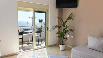 Apartment, 1 Bedroom, Balcony, Ocean View | Ruang tamu