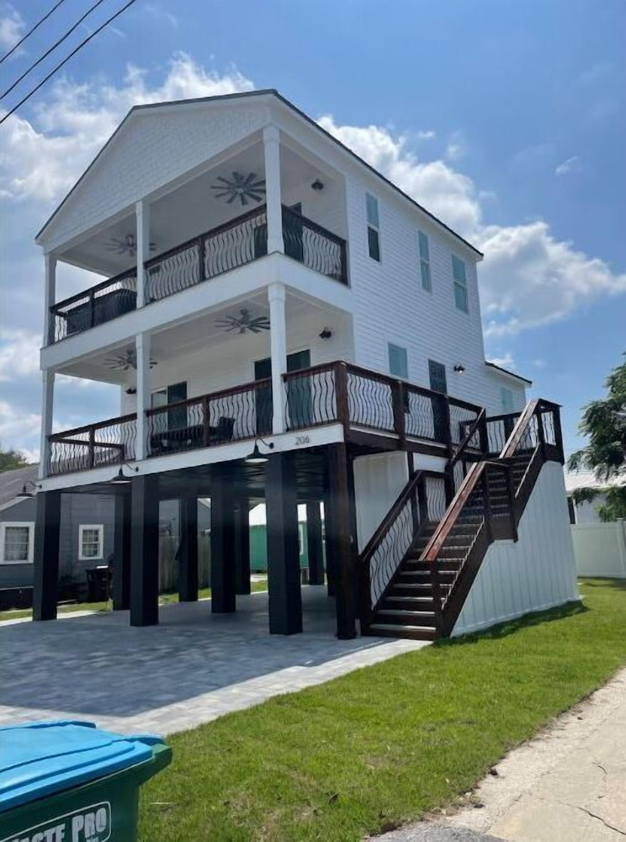 Hot tub, Perfect For Families, Close To Pier Park, Brand New Home