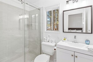 Bathroom - Moonridge Vibes (Big Bear Lake)