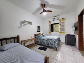 Deluxe-Dreibettzimmer | Kostenlose Zustellbetten, Bettwäsche