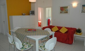 Vila, 3 kamar tidur, balkon, pemandangan kebun | Ruang makan