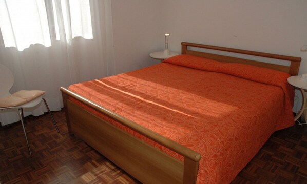 Huvila, 3 makuuhuonetta, parveke, näköala puutarhaan | 3 makuuhuonetta