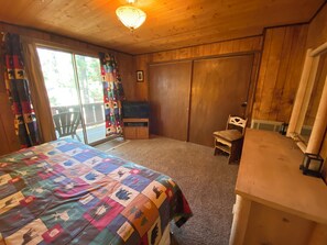 2 bedrooms, free WiFi - Bearfoot Cabin (Big Bear Lake)
