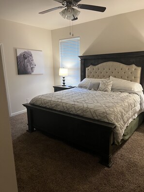 4 bedrooms, free WiFi - Very quiet piece (Maurice)