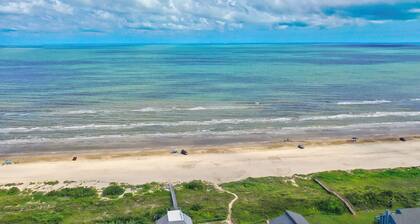 Beautiful beach house on the Bay