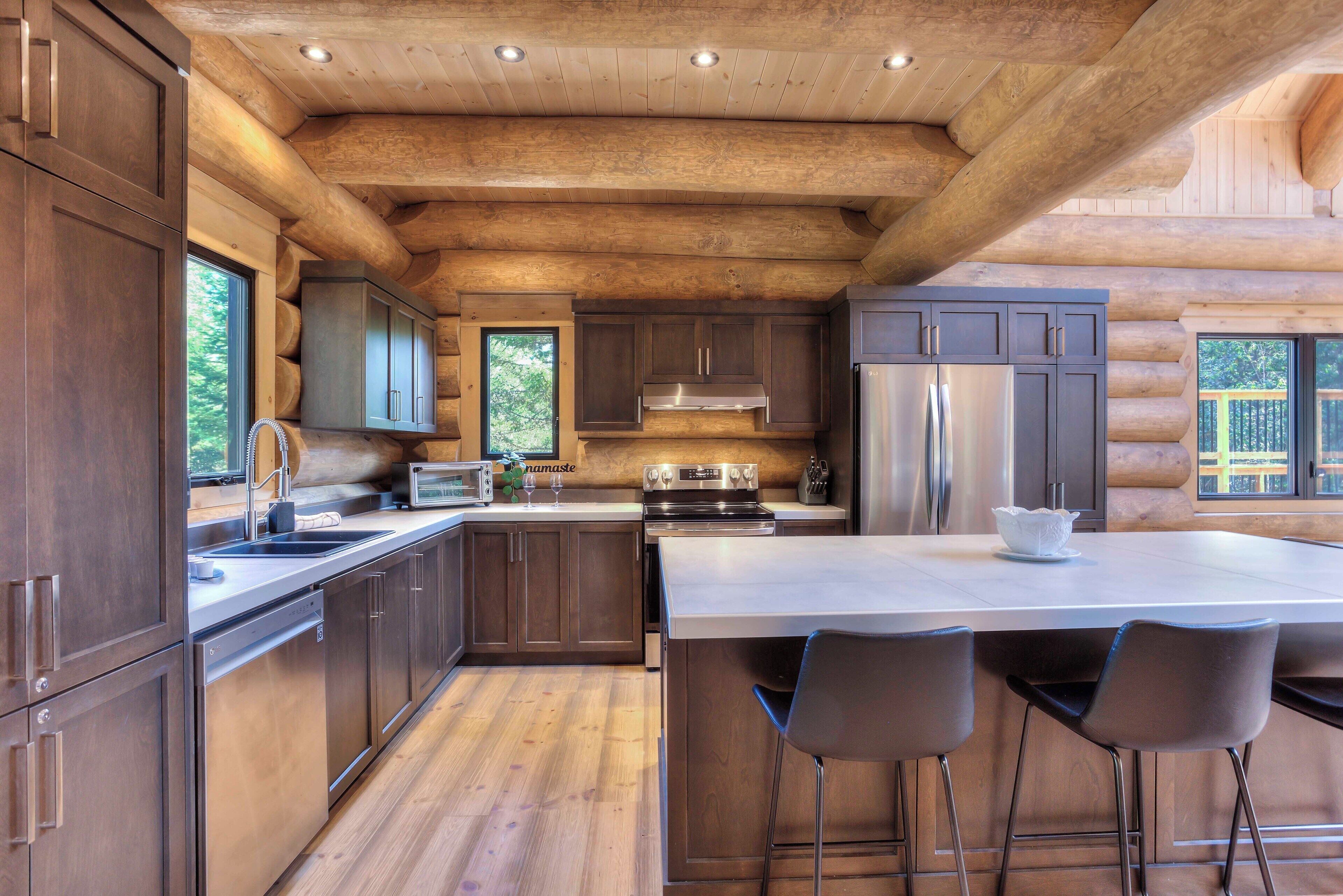 冰箱、微波炉、烤箱、炉灶