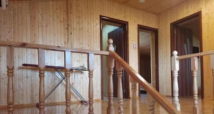 Kriyus Villa, Bed and Breakfast