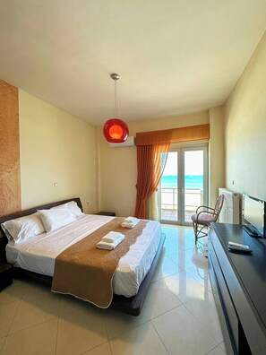 Apartment, 2 Schlafzimmer, Balkon, Meerblick | 2 Schlafzimmer