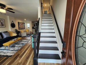 TV - Fairview Terrace-Brand New 3BDRM, Central Location  (Atlantic City)