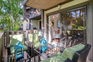 럭셔리 콘도 | 라나이