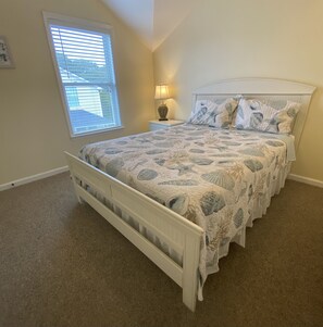 5 bedrooms, free WiFi, bed sheets - Rosie's Place - B21 is just like home! 🛺 (Myrtle Beach)