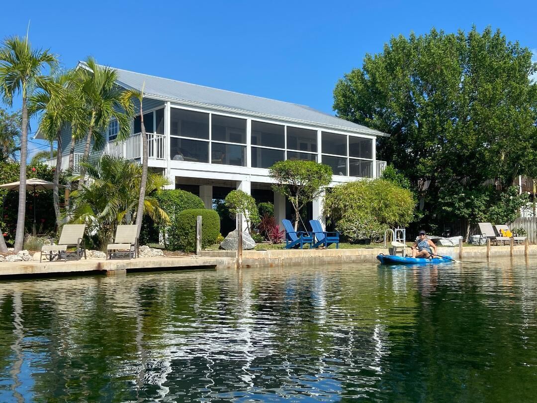 Beautiful 2/2 with a 60 foot seawall 100 yards from Cudjoe Bay