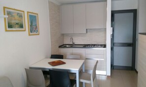 Dining - Flat With Balcony and Shared Pool (Lignano Sabbiadoro)