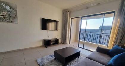 2 bed-Pool-Gym-No Load Shedding
