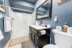 Basic Cabin | Bathroom - Mount Bearadise (Big Bear City)