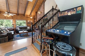 Arcade - Mount Bearadise (Big Bear City)