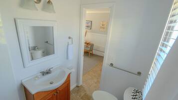 Baignoire, serviettes fournies