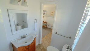 Baignoire, serviettes fournies