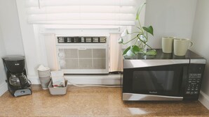 Interior - Queen Room | 8 | No Pets (Buxton)