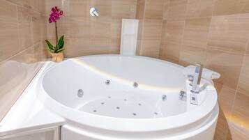 Handtücher, Toilettenpapier