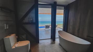 Luxury Villa | Bathroom