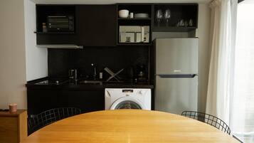 Studio | Private kitchen | Fridge, microwave, oven, toaster