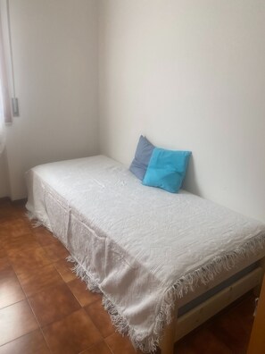 Apartment, 2 Bedrooms, Smoking, Balcony | 2 bedrooms