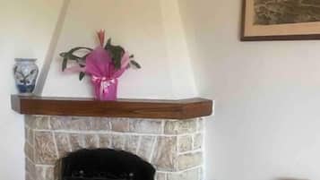 Apartment, 2 Bedrooms, Smoking, Balcony | Lounge