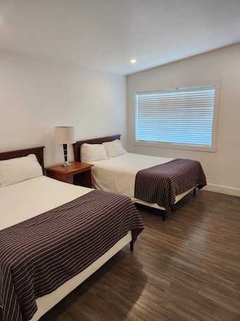 Family Room | 1 bedroom, desk, free WiFi, bed sheets