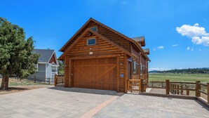Exterior - Coyote Flat  (Big Bear Lake)