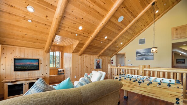 5 bedrooms, WiFi (free) - Coyote Flat  (Big Bear Lake)
