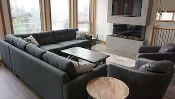 Téléviseur connecté, foyer, lecteur de DVD