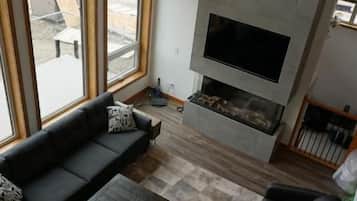 Téléviseur connecté, foyer, lecteur de DVD