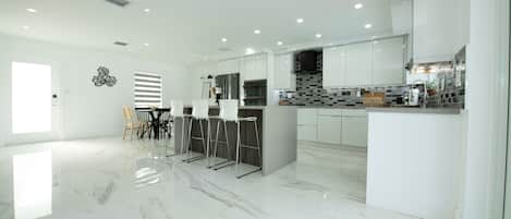 House, 3 Bedrooms, Accessible, Smoking | Dining room