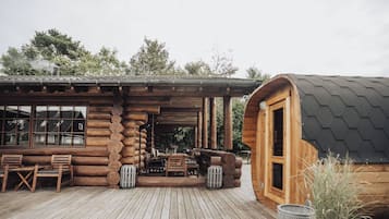 House, 2 Bedrooms, Patio, Garden View | Exterior