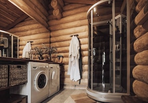 House, 2 Bedrooms, Patio, Garden View | Bathroom